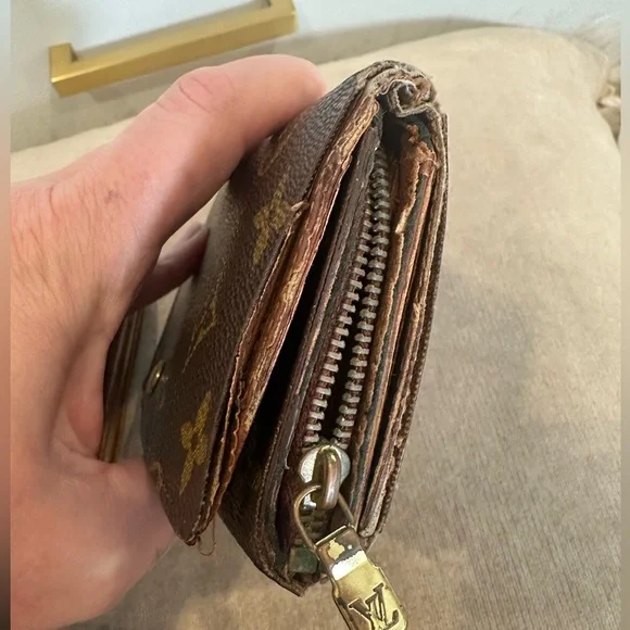 Louis Vuitton Brown and Gold Monogram Wallet Trio - Picture 3 of 13